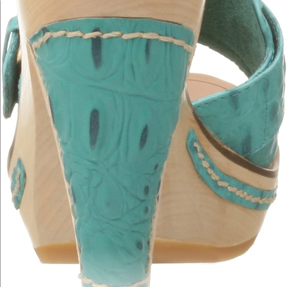 Chinese Laundry Amore Woman’s High heel Sandal Shoe NEW Aqua color Various Sizes - Picture 8 of 11